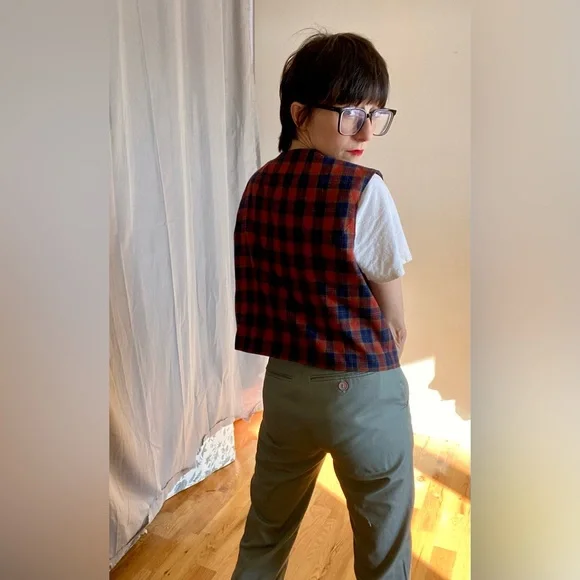 Vintage Plaid Vest - Picture 6 of 12